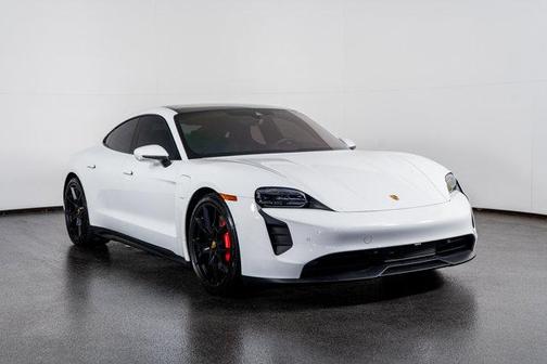 2024 Porsche Taycan GTS