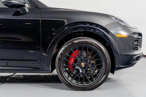 2023 Porsche Cayenne GTS