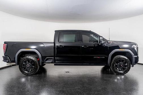 2025 GMC Sierra 2500 AT4
