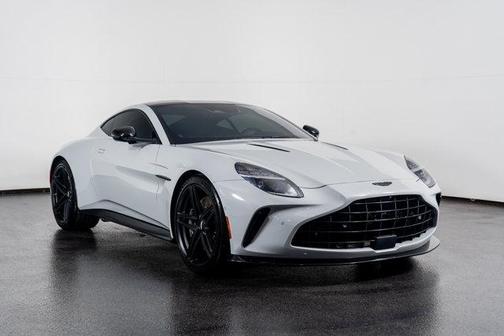 2025 Aston Martin Vantage Base
