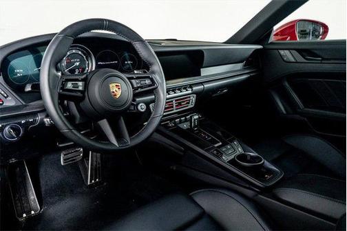 2024 Porsche 911 Carrera 4 GTS