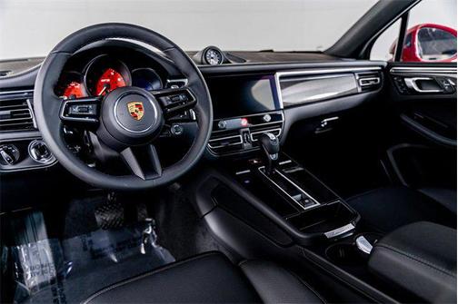 2024 Porsche Macan GTS