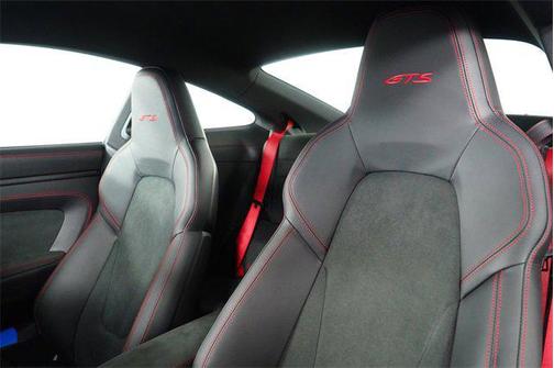 2024 Porsche 911 Carrera 4 GTS