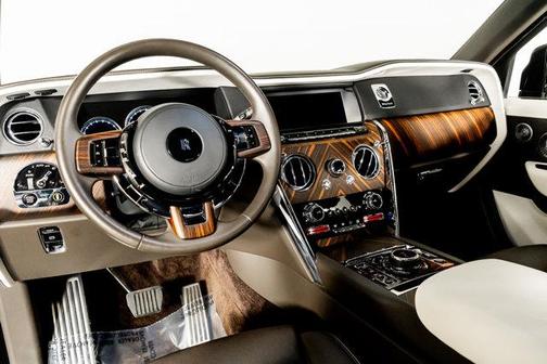 2023 Rolls-Royce Cullinan 