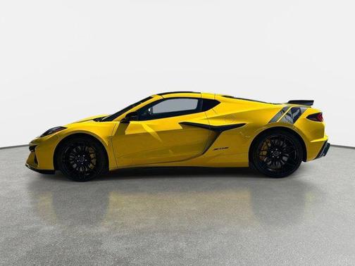 Competition Yellow Tintcoat Metallic 2025 Chevrolet Corvette Z06