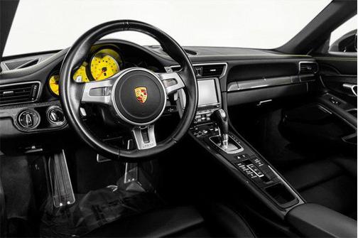 2016 Porsche 911 Turbo S