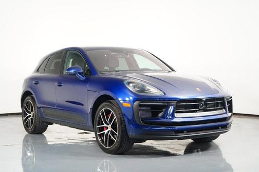 2024 Porsche Macan Base