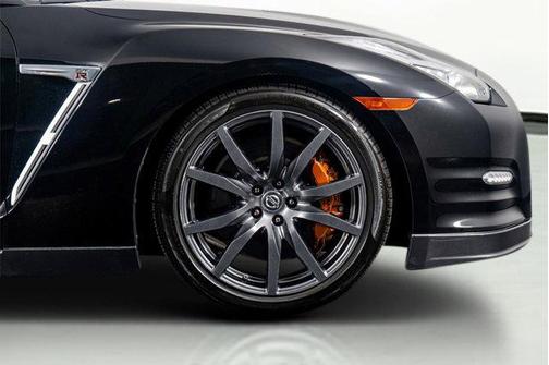 2015 Nissan GT-R Premium