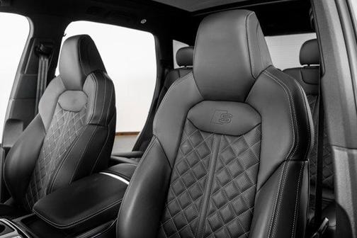 2025 Audi SQ7 4.0T Premium Plus