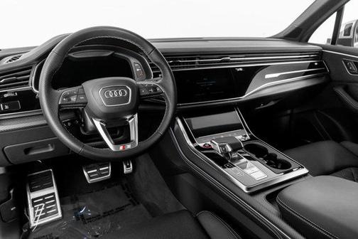 2025 Audi SQ7 4.0T Premium Plus