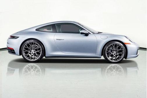 2021 Porsche 911 Carrera