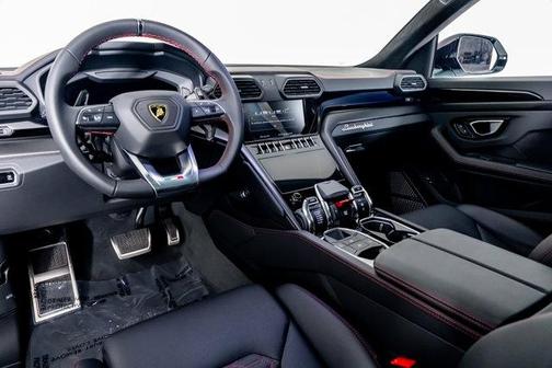 2024 Lamborghini Urus S