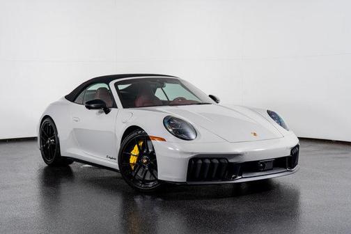 2025 Porsche 911 Carrera 4 GTS