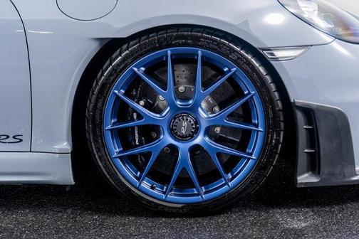 2023 Porsche 718 Cayman GT4 RS