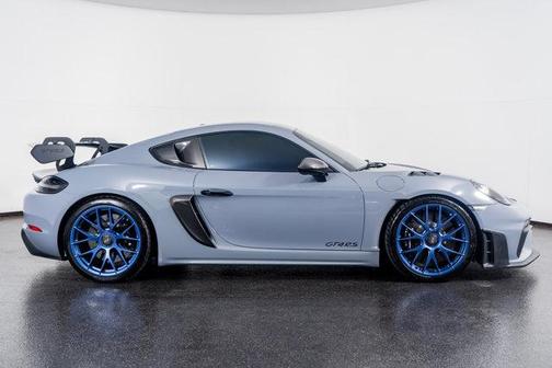 2023 Porsche 718 Cayman GT4 RS