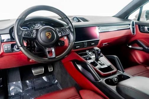 2022 Porsche Cayenne Turbo