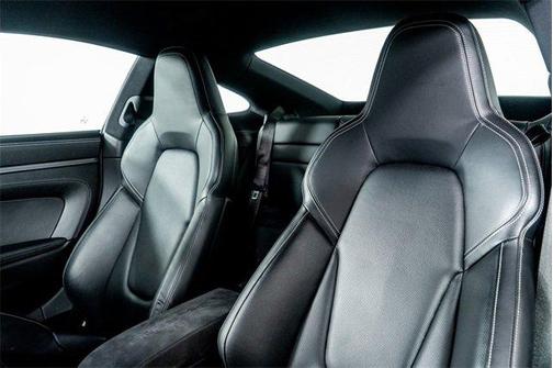 2020 Porsche 911 Carrera 4S