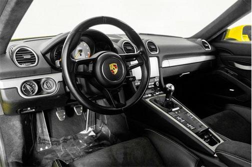 2020 Porsche 718 Cayman GT4