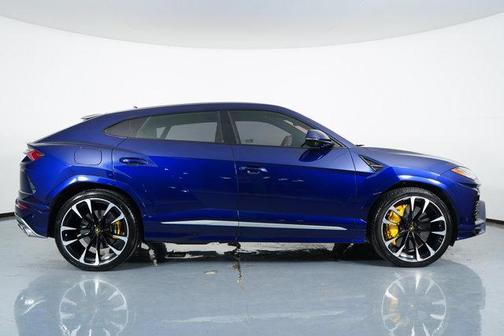 2019 Lamborghini Urus Base