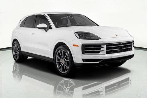 2024 Porsche Cayenne Base