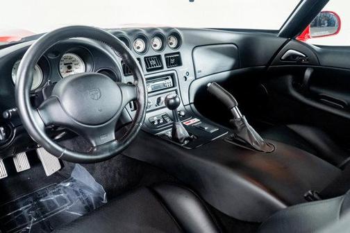 2002 Dodge Viper GTS