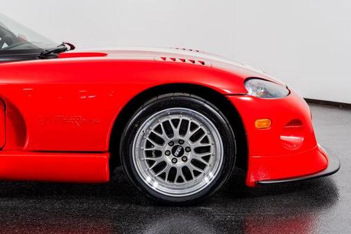 2002 Dodge Viper GTS