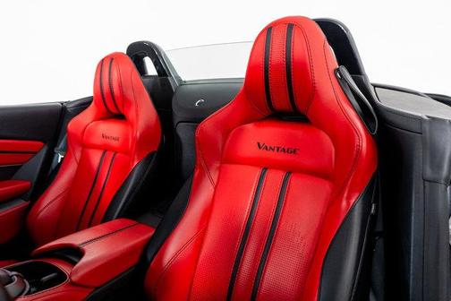 2021 Aston Martin Vantage Base