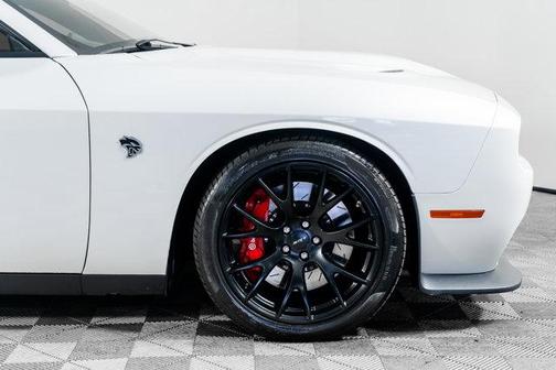 2015 Dodge Challenger SRT Hellcat