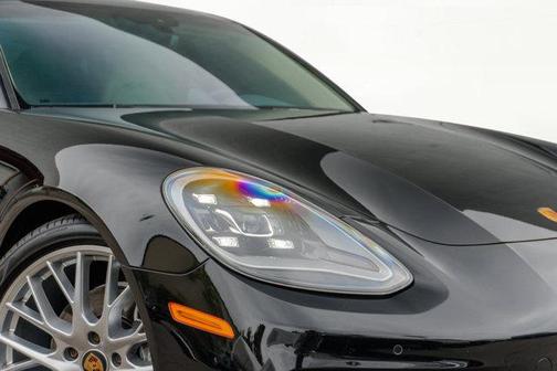 2022 Porsche Panamera 4