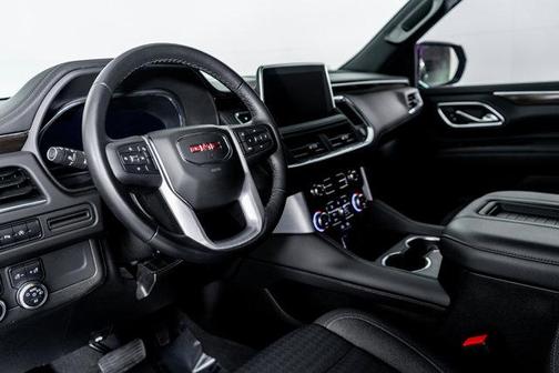 2023 GMC Yukon XL SLE