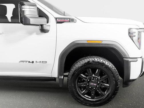2025 GMC Sierra 2500 AT4