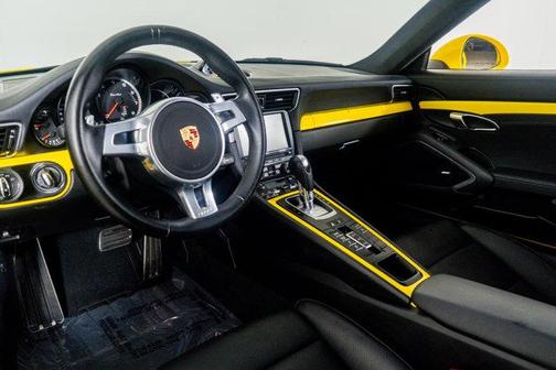 2015 Porsche 911 Turbo