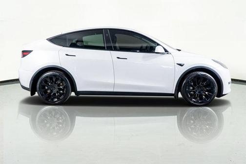 2024 Tesla Model Y Long Range Dual Motor All-Wheel Drive