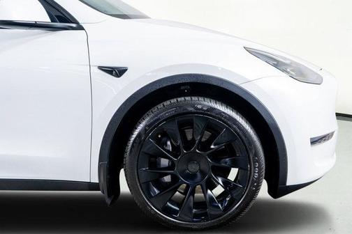 2024 Tesla Model Y Long Range Dual Motor All-Wheel Drive