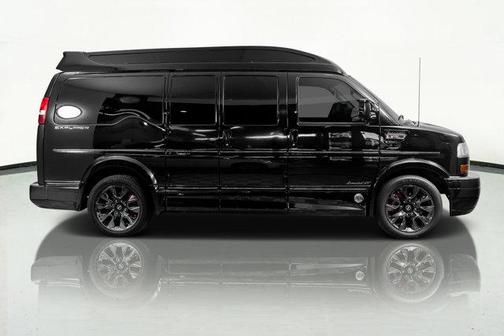 2023 GMC Savana 2500 Work Van