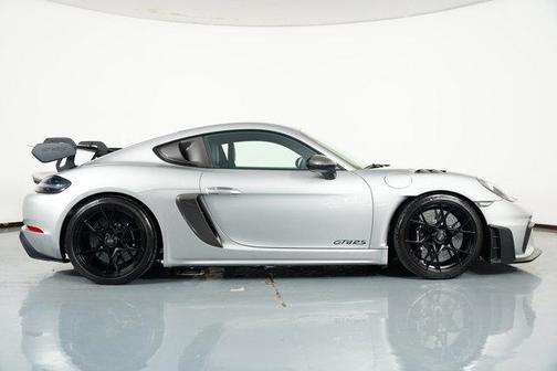 2023 Porsche 718 Cayman GT4 RS