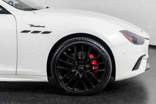 2022 Maserati Ghibli Modena Q4