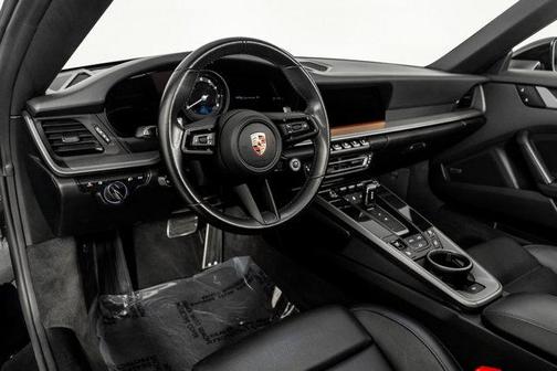 2024 Porsche 911 Carrera 4 GTS