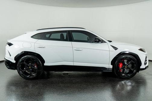 2020 Lamborghini Urus Base