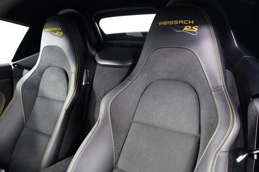 2025 Porsche 718 Spyder RS