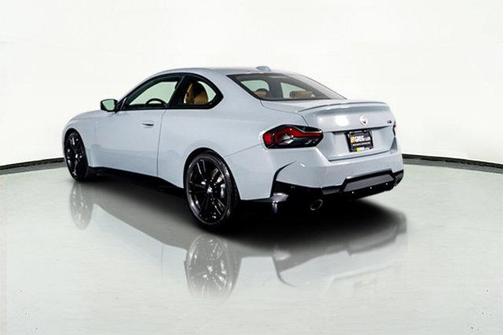 2023 BMW 230 i