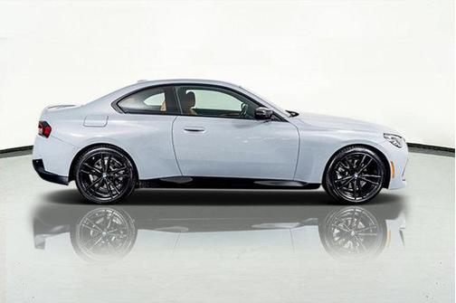 2023 BMW 230 i