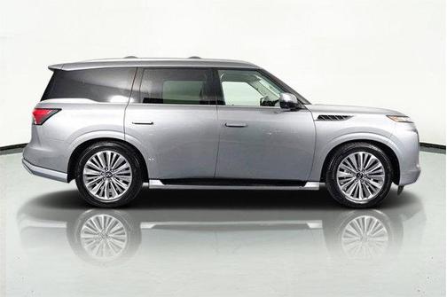 2025 INFINITI QX80 SENSORY AWD