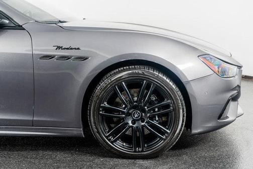 2023 Maserati Ghibli Modena Q4