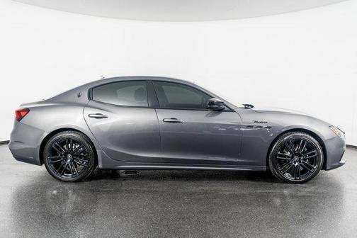 2023 Maserati Ghibli Modena Q4