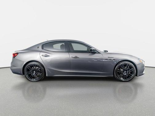 2023 Maserati Ghibli Modena Q4