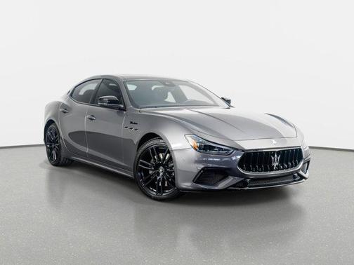 2023 Maserati Ghibli Modena Q4