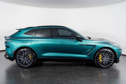 2023 Aston Martin DBX 707