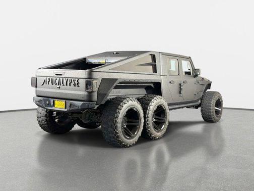 Black Clearcoat 2021 Jeep Gladiator Overland