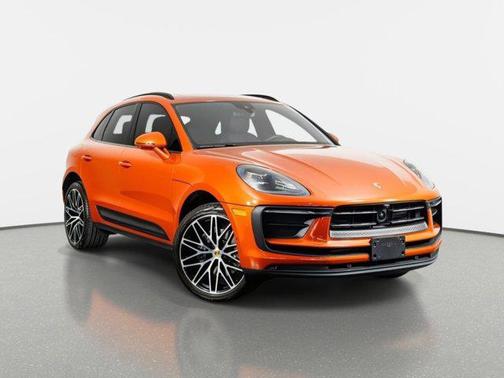 Papaya Metallic 2024 Porsche Macan Macan